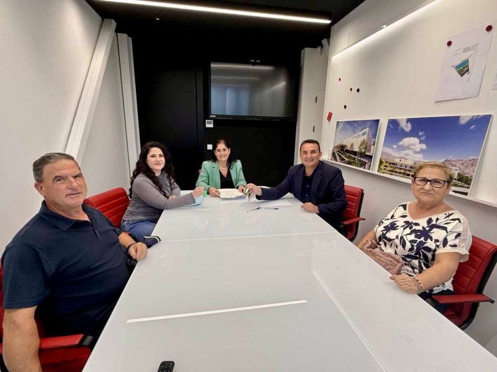 La Nucía entrega las llaves de las primeras 3 viviendas para jóvenes de las 12 ofertadas en 2025