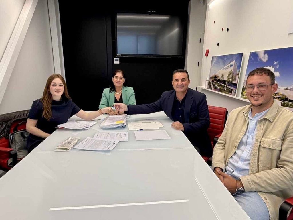 La Nucía entrega las llaves de las primeras 3 viviendas para jóvenes de las 12 ofertadas en 2025
