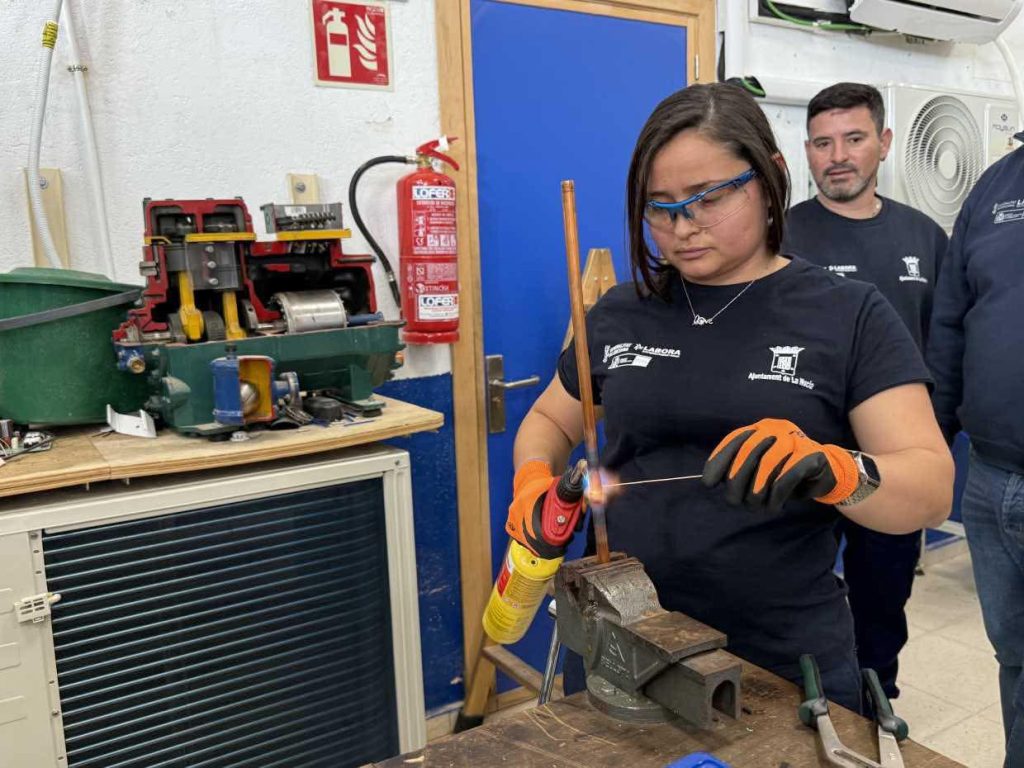 15 desempleados se forman en el Curso de Calefacción de La Nucía con una inversión de 52.245 euros 1