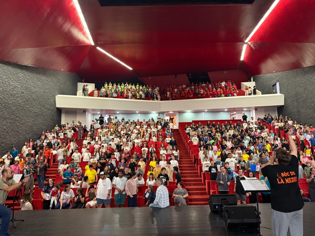 Más de 700 escolares participan en Innov@cant en Villajoyosa: música, emociones y educación inclusiva 1