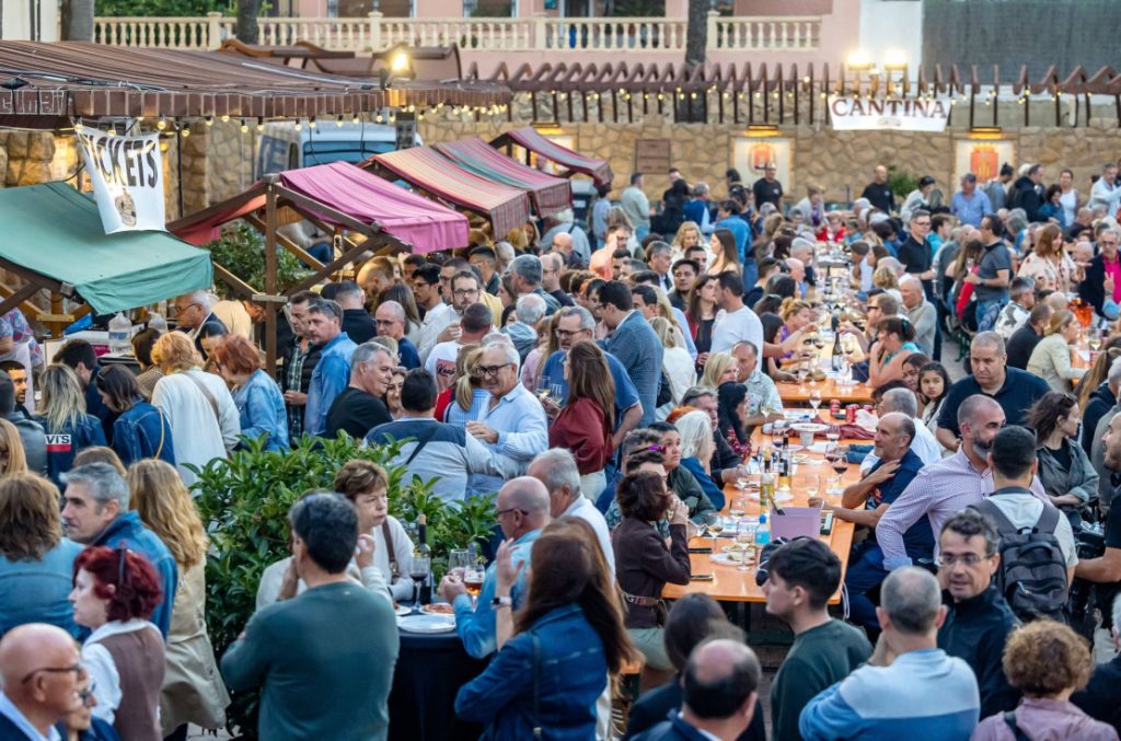 La III Nit de Vins volverá a llenar de música, gastronomía y vino el corazón de Polop de la Marina