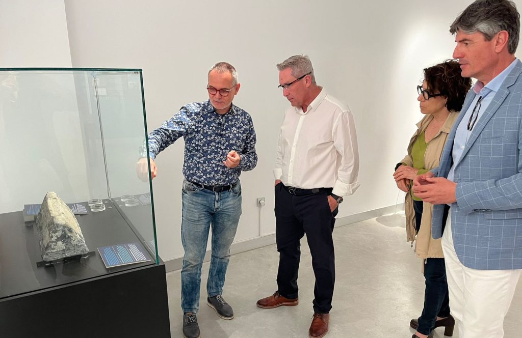 El Ayuntamiento de Villajoyosa y Kongsberg exploran una alianza para convertir el litoral vilero en referente de innovación aplicada al patrimonio sumergido