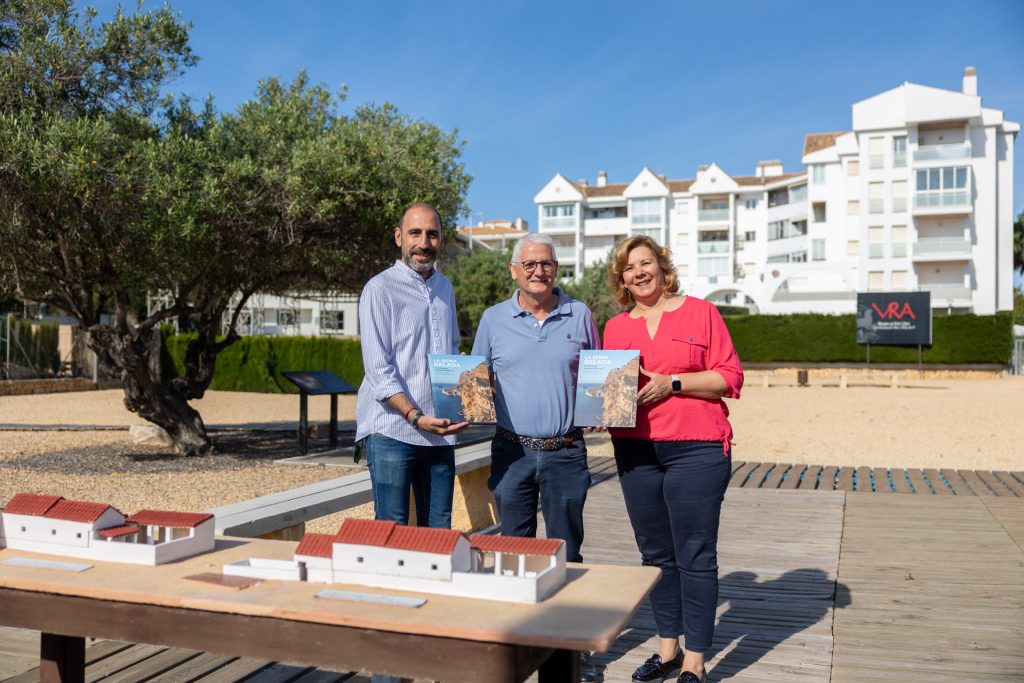 La Serra Gelada protagoniza el Día Internacional de los Museos en l’Alfàs con la presentación de una obra científica sobre su valor cultural y natural