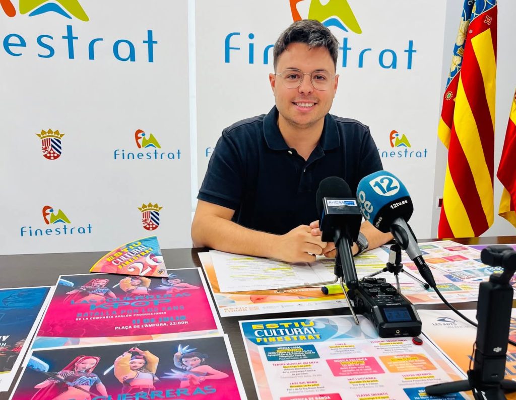 Finestrat presenta el Estiu Cultural 2026 con grandes espectáculos, cine en la playa y actividades para todos los públicos