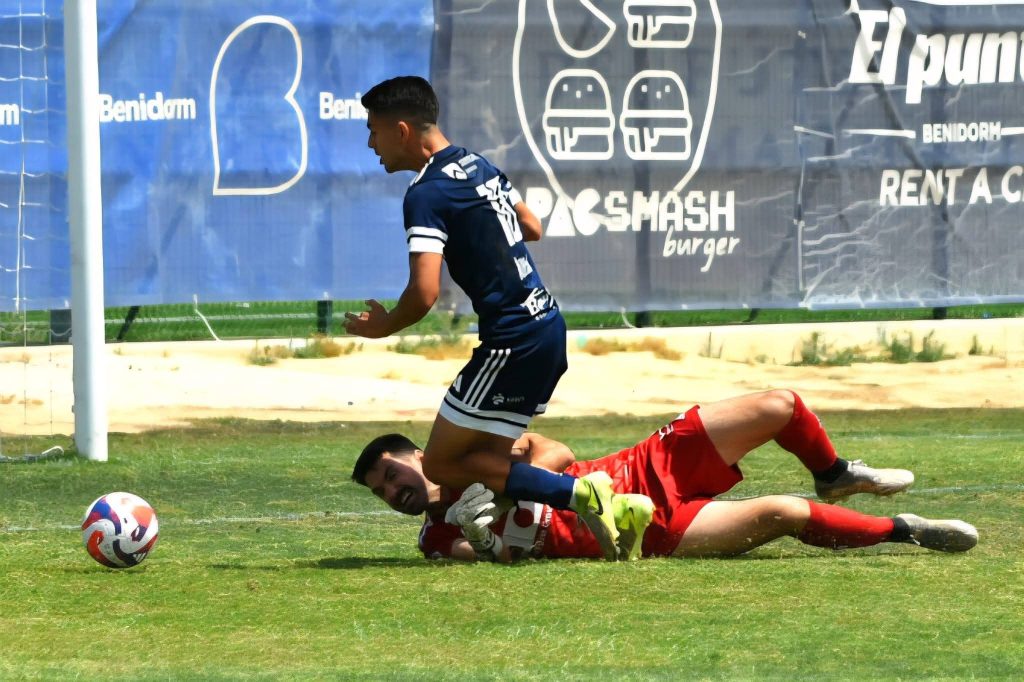 El CF Benidorm denuncia una presunta alineación indebida del SC Torrevieja en el play-off de ascenso a Tercera RFEF