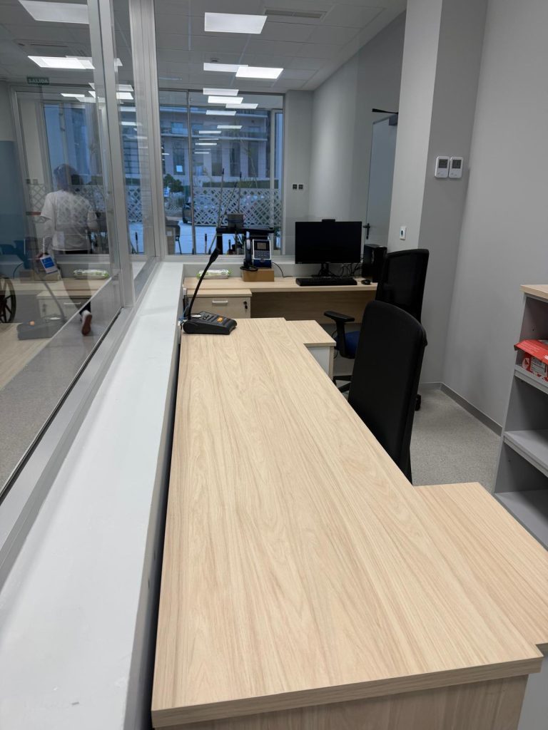 El Departamento de Salud de la Marina Baixa desmiente las supuestas goteras en el Centro de Salud Rincón de Loix y garantiza la apertura del área de rehabilitación antes del verano 5