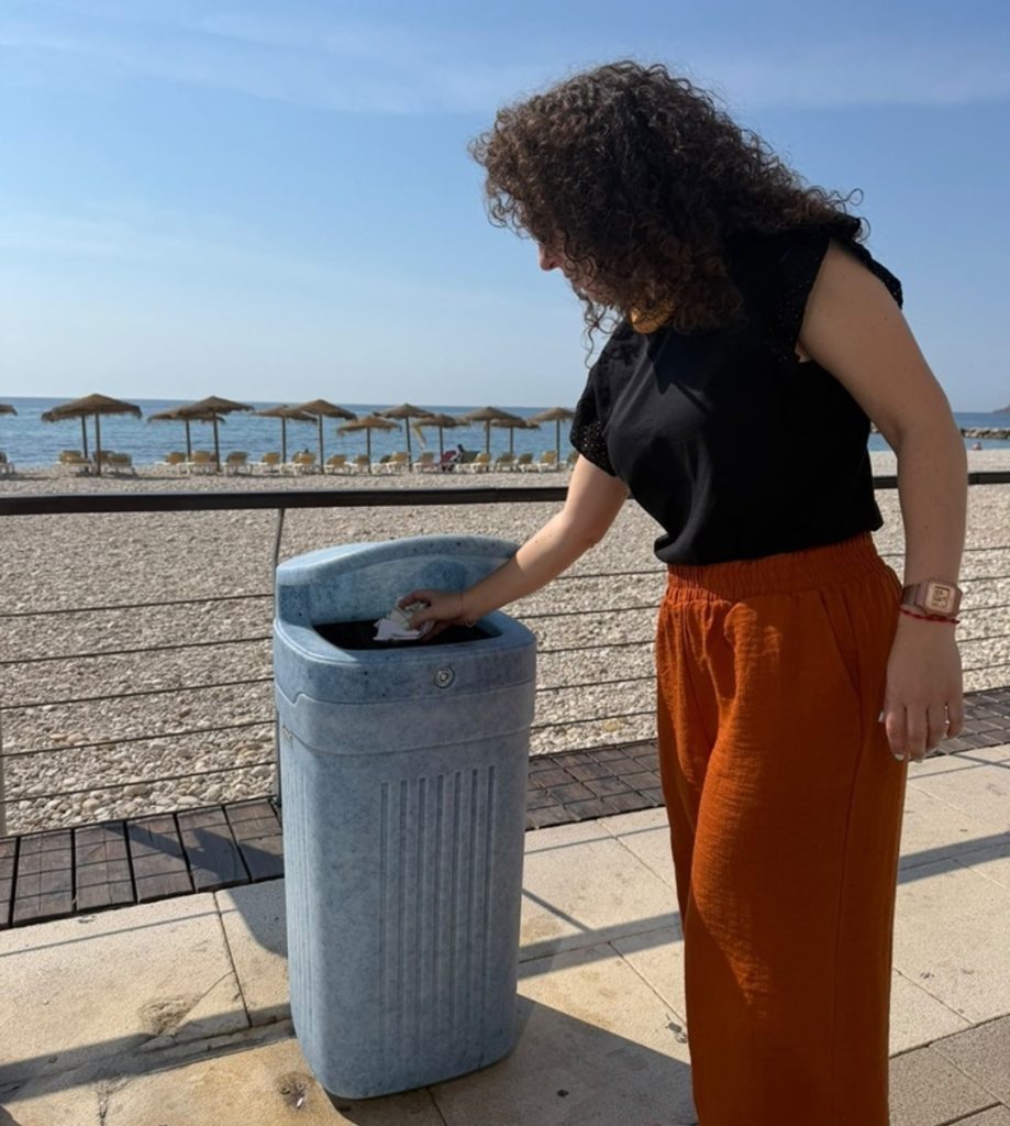 Altea papeleras redes de pesca recicladas