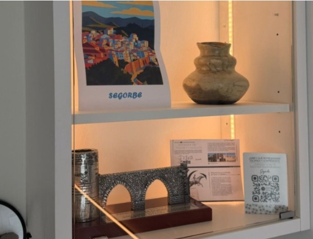 Villa España inaugura en Benidorm la primera habitación dedicada a Segorbe dentro de un innovador concepto hotelero