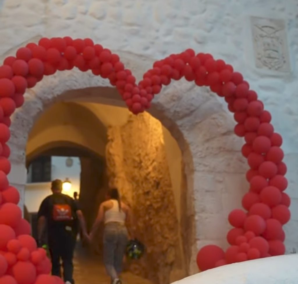 El Castell de Guadalest se prepara para vivir La Noche Romántica 2026 con música en directo, decoración especial y gastronomía 0
