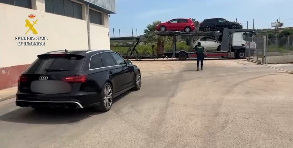 Golpe al crimen organizado en Alicante: desmantelan una red que robaba coches de alta gama y traficaba droga por toda Europa 3