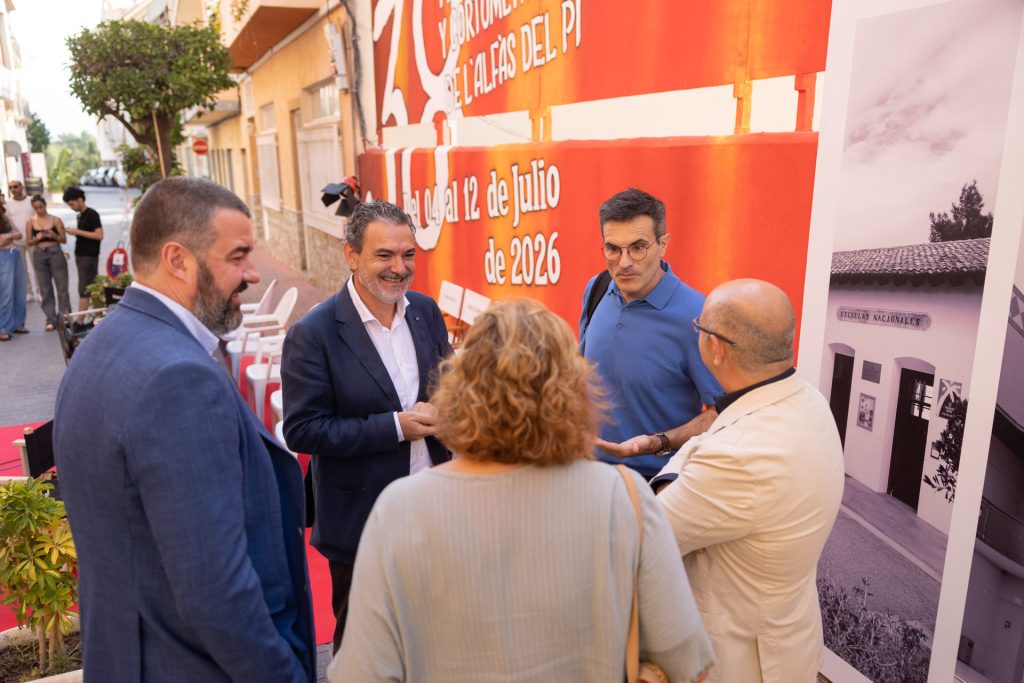 Eduard Fernández completa el trío de Faros de Plata del 38 Festival de Cine de l'Alfàs