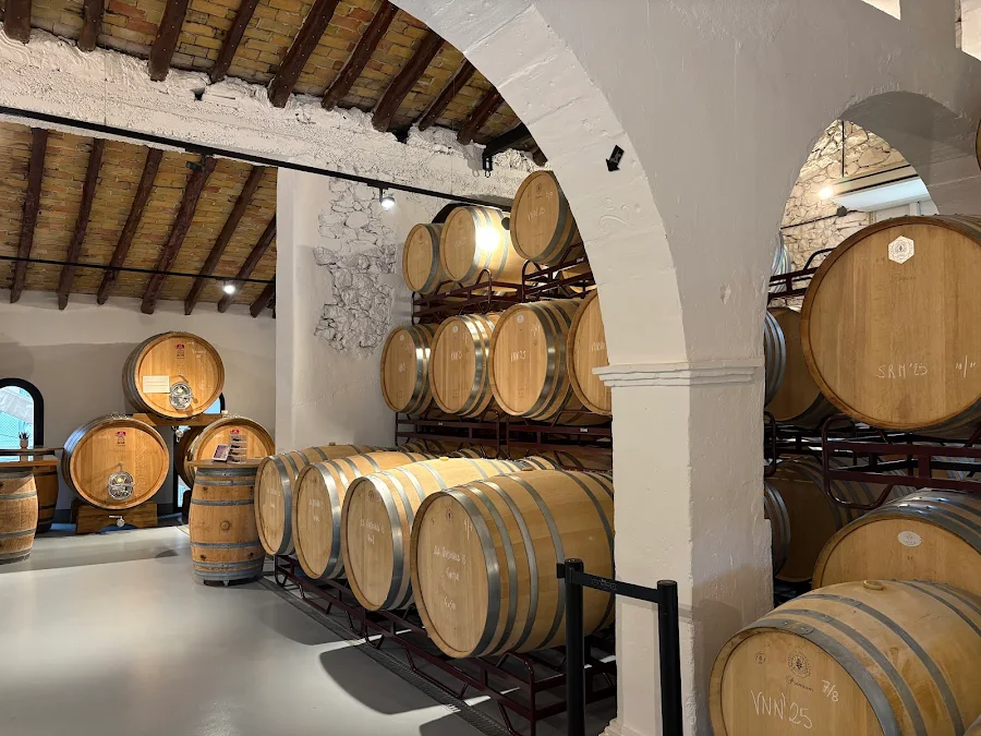 Pepe Mendoza vuelve a situar a l’Alfàs del Pi en la élite del vino nacional tras el reconocimiento de Tim Atkin