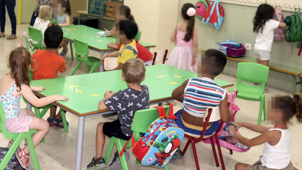 ayudas escolares Benidorm 2025, Educación Infantil Benidorm, bonos material escolar, ayudas familias Benidorm, vuelta al cole Benidorm