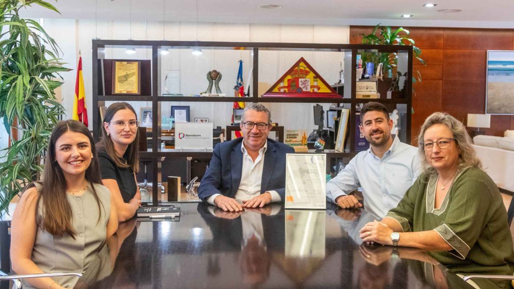 Benidorm certifica su huella hídrica de 2025 y refuerza su liderazgo en la gestión sostenible del agua