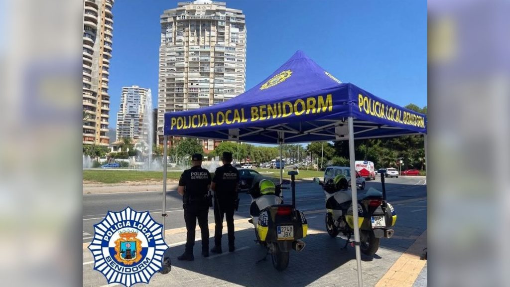 La Policía Local de Benidorm activa un dispositivo especial de tráfico por la Operación 1º de agosto