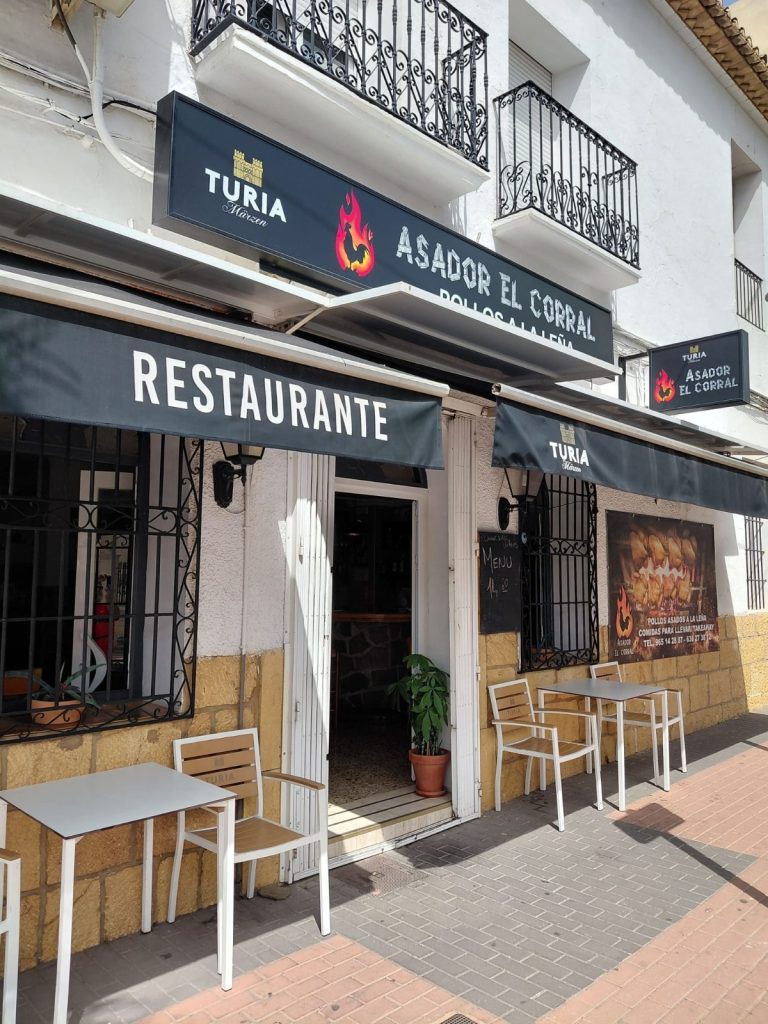Asador El Corral de La Nucía celebra cuatro años manteniendo viva la esencia del Corral del Pollo de Benidorm 1