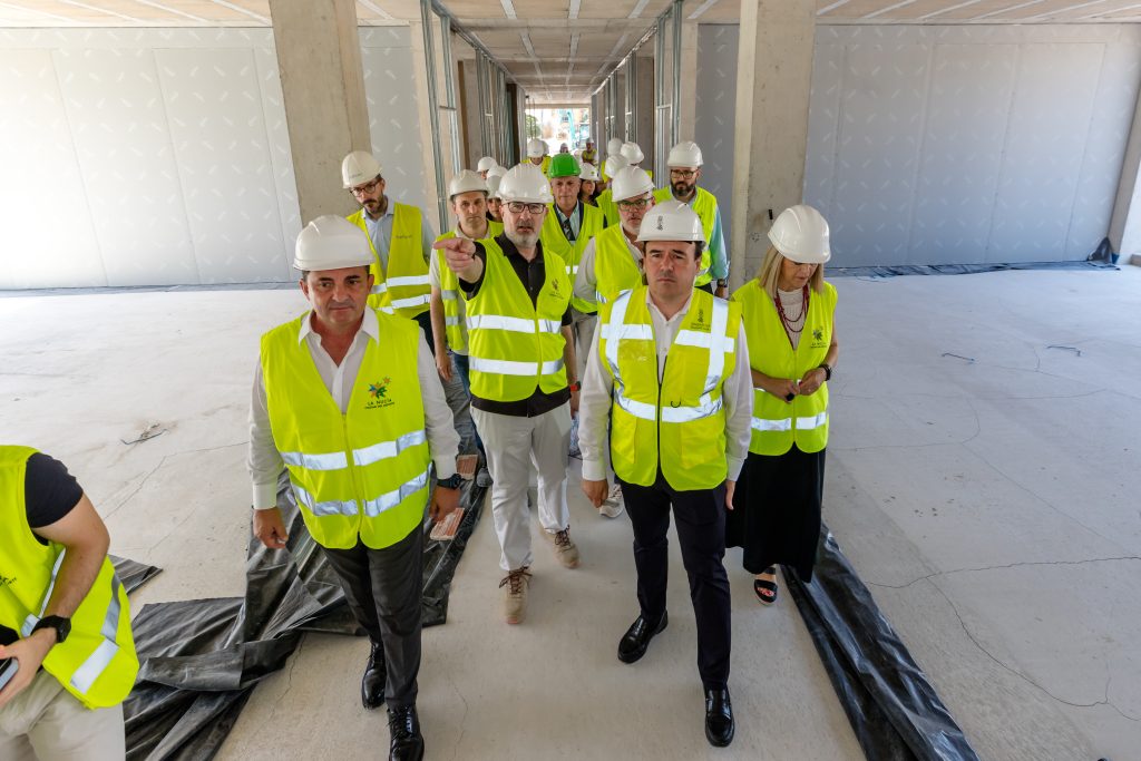 El president de la Generalitat anuncia que las obras del Segundo Instituto de La Nucía se iniciarán en breve