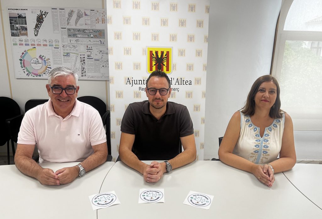 Distintivo oficial de la campaña de Altea que identifica los comercios donde las mascotas son bienvenidas.