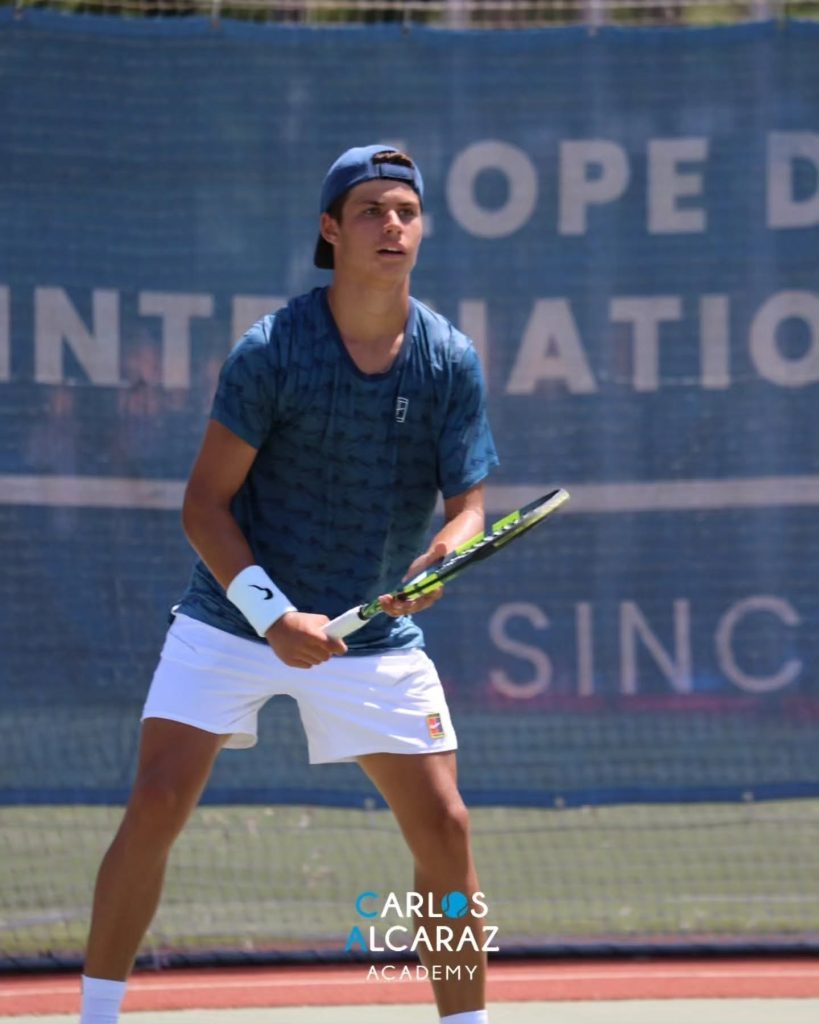 Benidorm reúne a 128 jóvenes tenistas en el ITF Lope de Vega International School