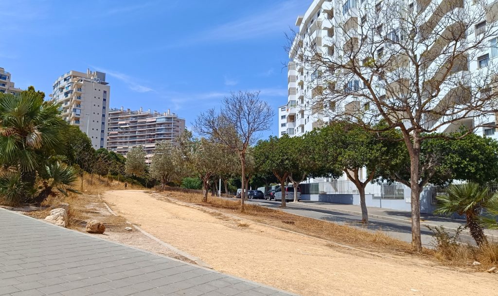 Villajoyosa renovará el paseo de la calle Mestral de la Cala