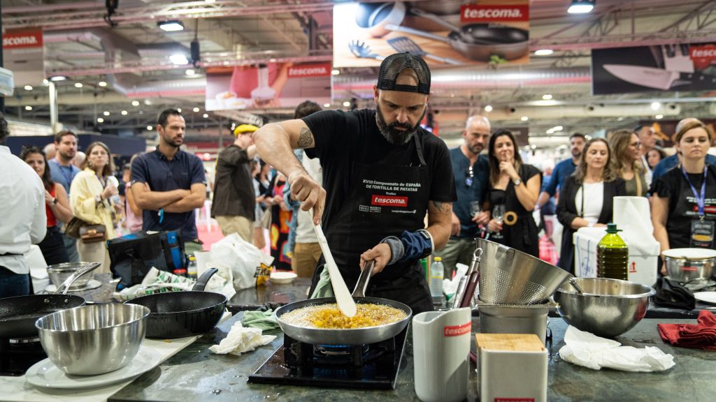 Alicante Gastronómica busca a los mejores maestros de la tortilla de patatas de la Comunidad Valenciana
