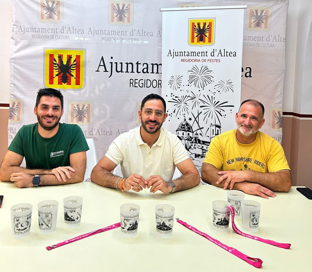 Altea impulsa unas Fiestas de Moros i Cristians sostenibles con 5.000 vasos reciclables ‘got fester’