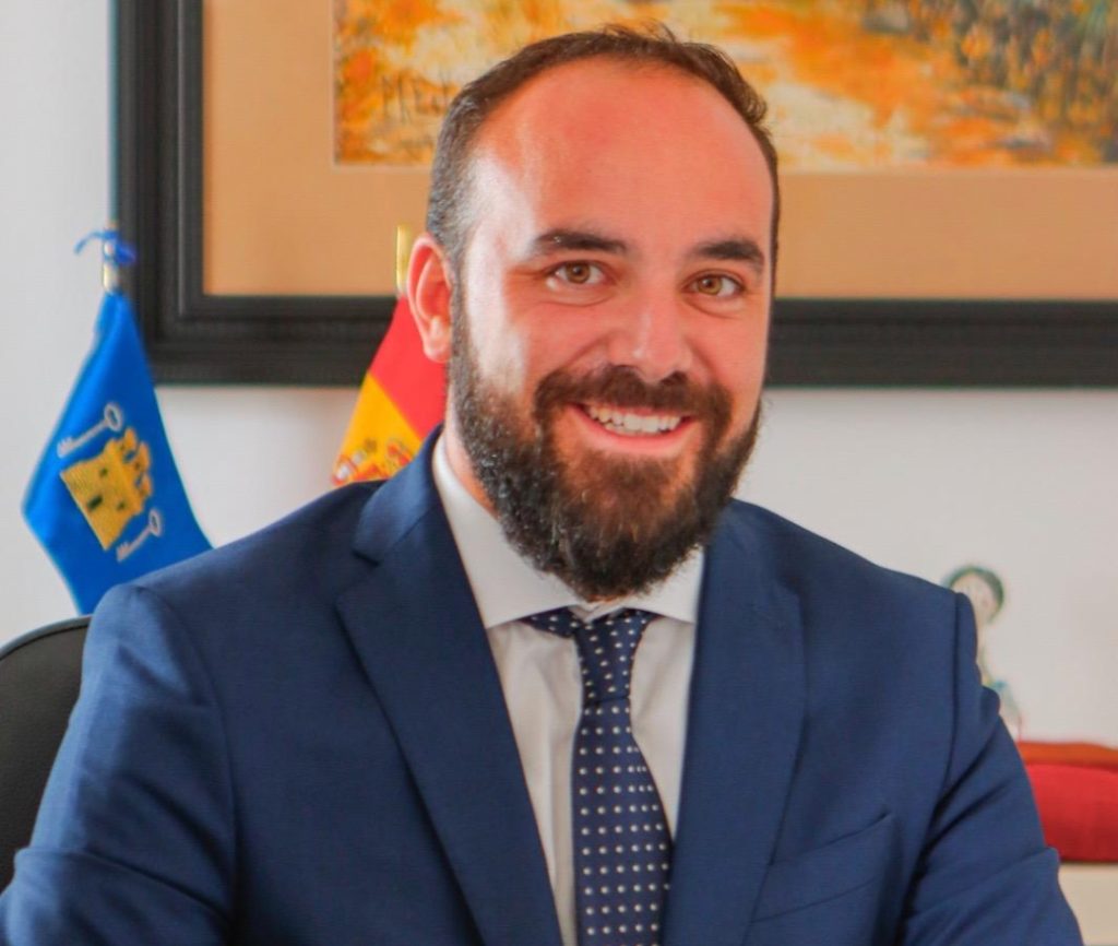 Joan Gadea: «Las fiestas patronales de El Castell de Guadalest son un sentimiento de hermanamiento, tradición y felicidad» 0