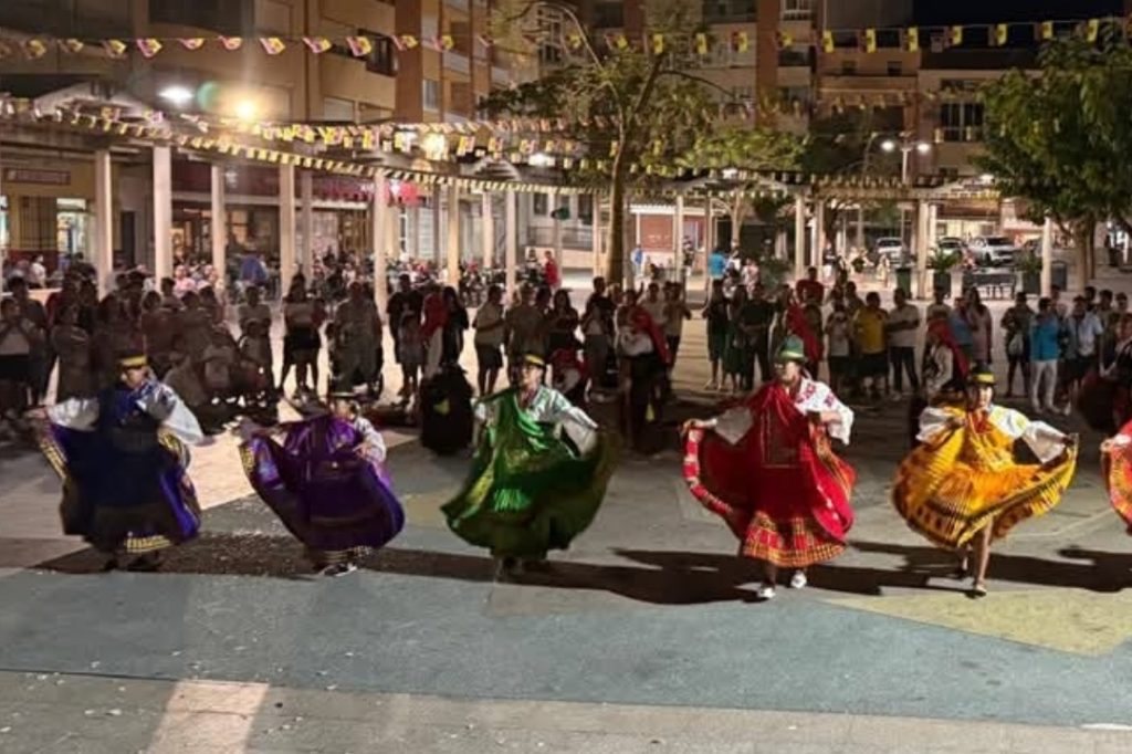La comunidad ecuatoriana de Callosa d’en Sarrià celebra su tradicional Romería de la Virgen del Cisne 2