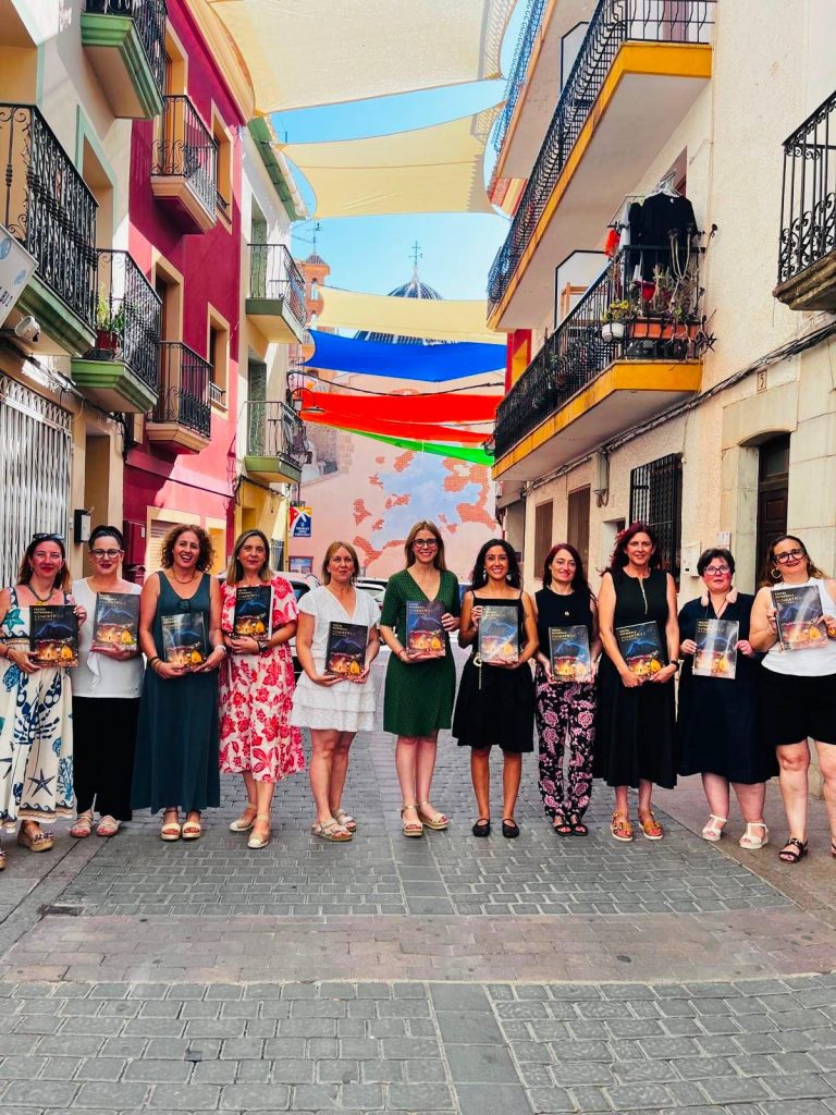 Finestrat presenta el Libro de las Fiestas Patronales 2026 e inicia la cuenta atrás para las celebraciones de agosto