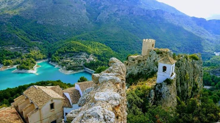 El Castell de Guadalest presenta el programa de sus Fiestas Patronales 2026 5