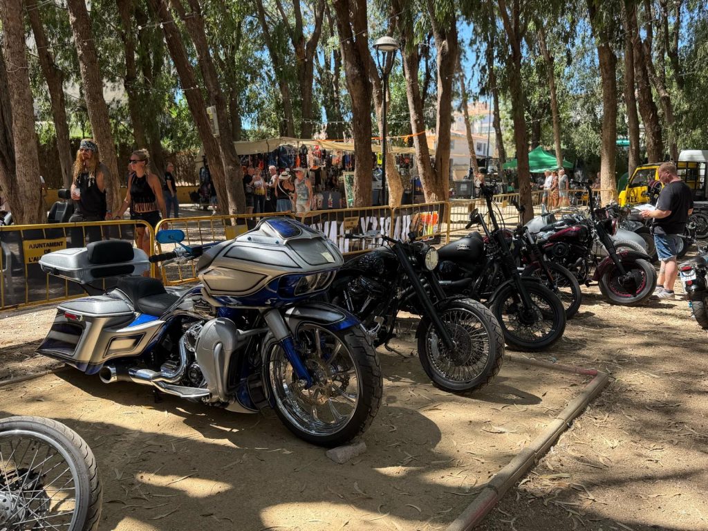 Costa Blanca Bike Show en l'Albir reúne a más de 2.000 personas
