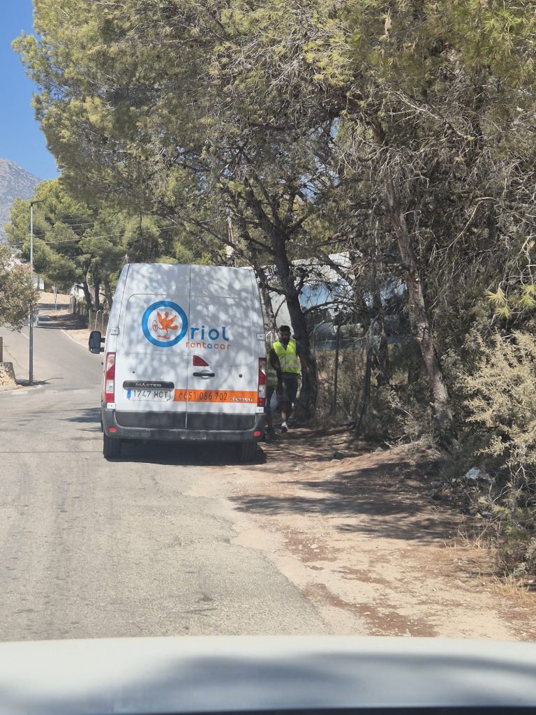L’Alfàs tramita 8 sanciones por vertidos incontrolados en agosto