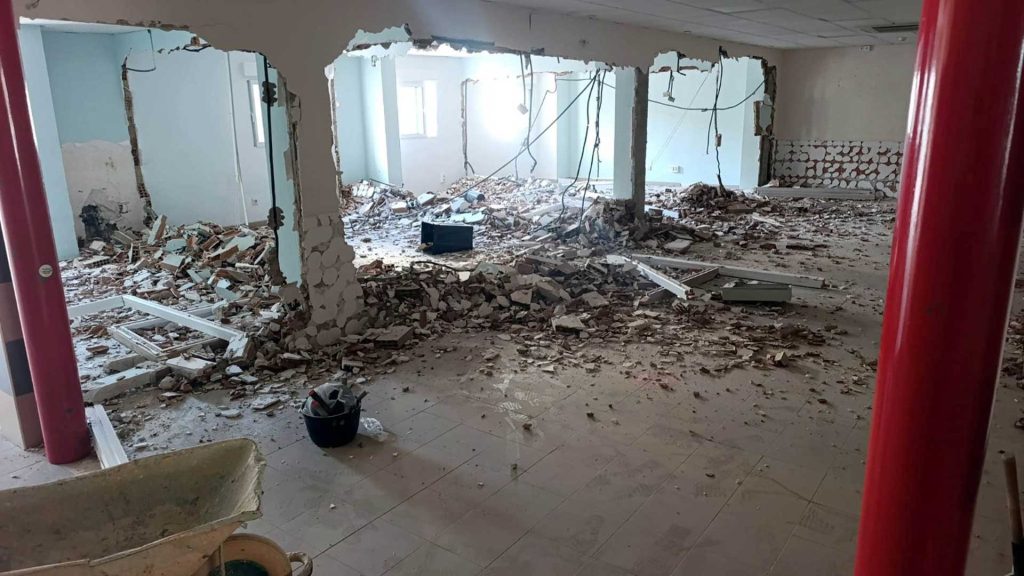 Los primeros trabajos para reconvertir el antiguo centro de salud ya han comenzado