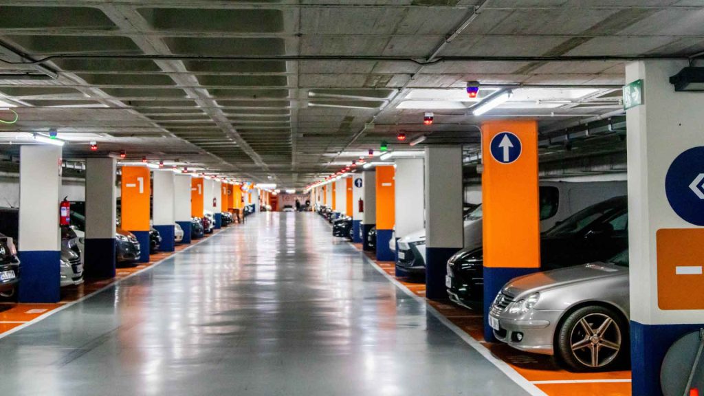 Benidorm y Telpark activan descuentos del 34% en aparcamientos del centro para impulsar el comercio local