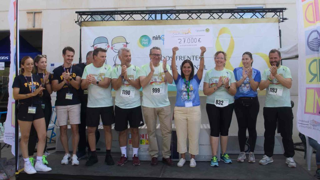 Benidorm recauda 27.000 euros contra el cáncer en la cuarta edición de la carrera solidaria ‘En Primera Línea’