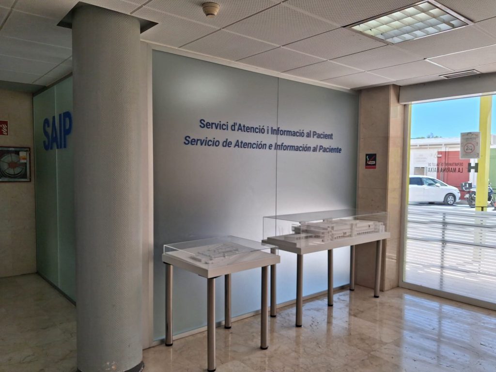 El Hospital Marina Baixa traslada el SAIP a una nueva oficina junto a la entrada principal