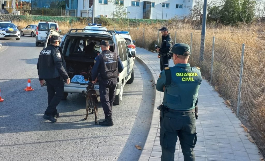Policía Local de Villajoyosa colabora con la Guardia Civil y agentes de El Campello en la detención de un ciudadano