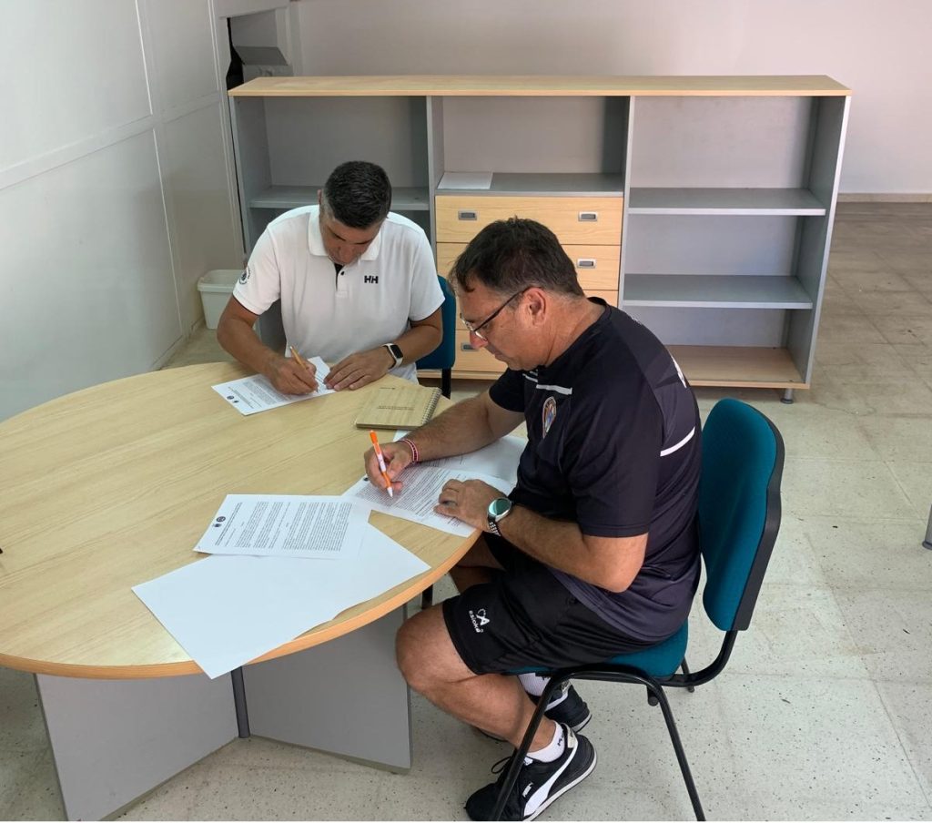 El Villajoyosa C.F. y el C.F. Atlético Jonense unen fuerzas para transformar el fútbol vilero
