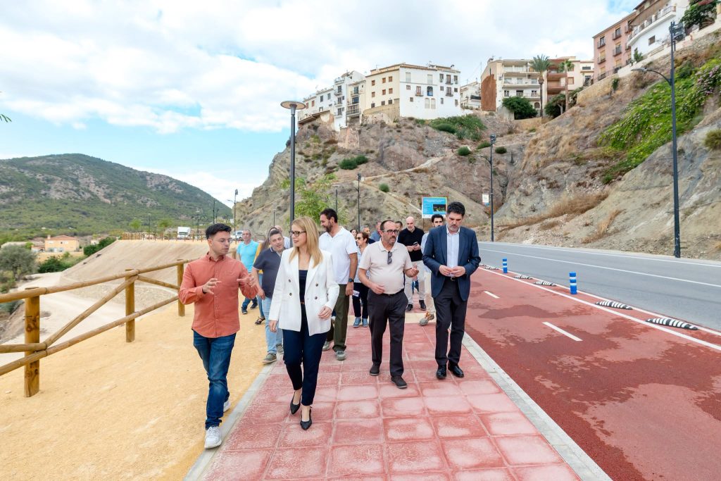 Finestrat estrena el bulevar verde de La Penya con una inversión de 1,75 millones de euros