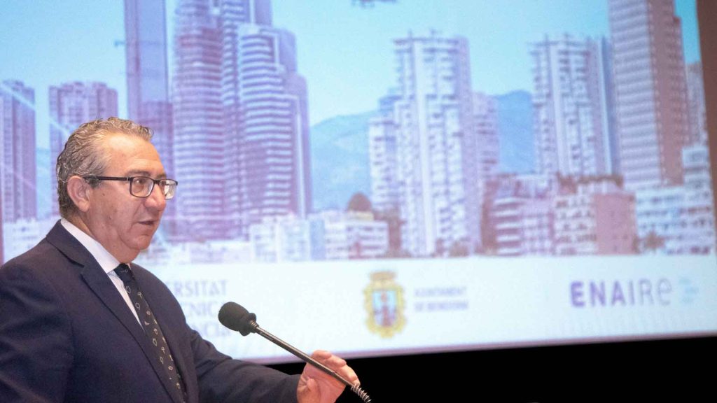 Benidorm reúne a los principales operadores de drones para avanzar en la gestión del espacio aéreo urbano