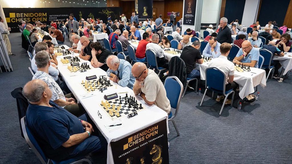 Benidorm Chess Open bate su récord histórico: más de 450 ajedrecistas de 34 países se dan cita en la ciudad