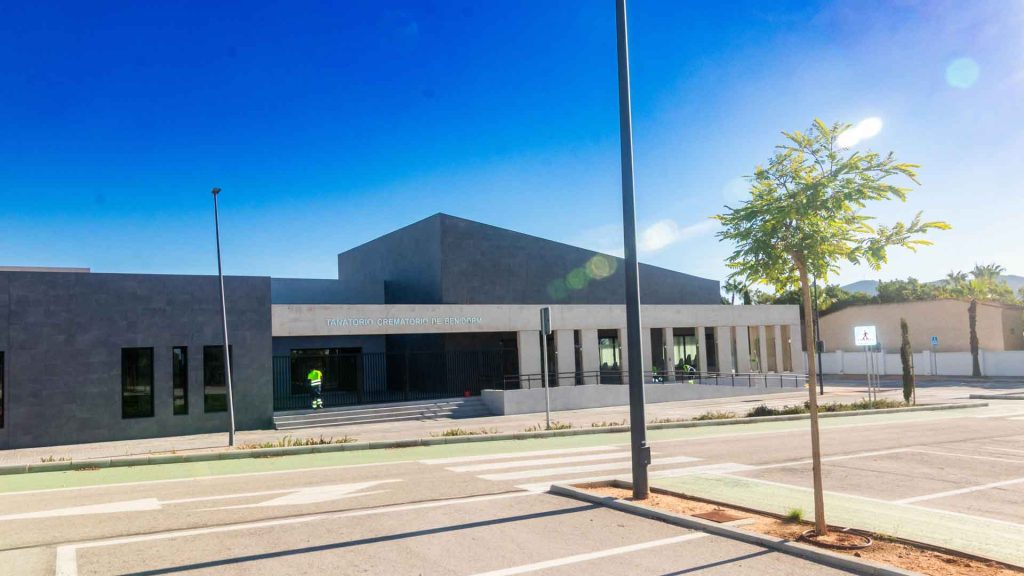 Los benidormenses podrán visitar el nuevo tanatorio municipal este fin de semana de Todos los Santos
