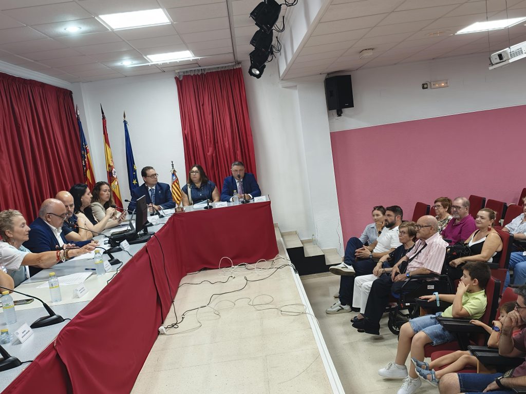 Callosa d’en Sarrià reconoce por unanimidad la trayectoria de Francisco Galiana