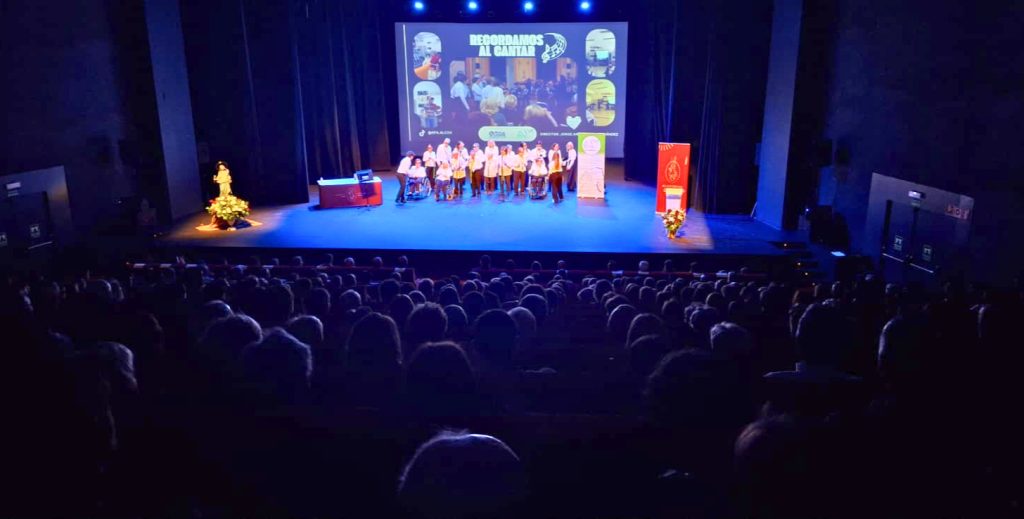 Gala de clausura del 40 aniversario de la Residencia Santa Marta en el Teatre Auditori de Villajoyosa
