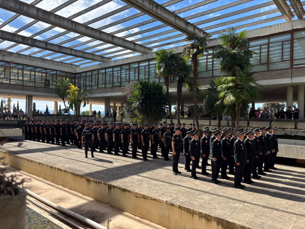 Altea suma 10 nuevos agentes a su Policía Local tras superar el 63 Curso Básico de Formación para Policías Locales del IVASPE.