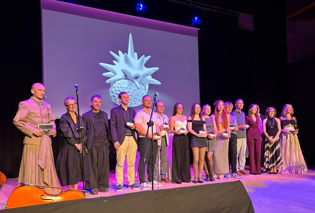 La Fundació Caixaltea y el Ayuntamiento de Altea entre los galardonados de la primera Gala de Bellas Artes de la UMH 0