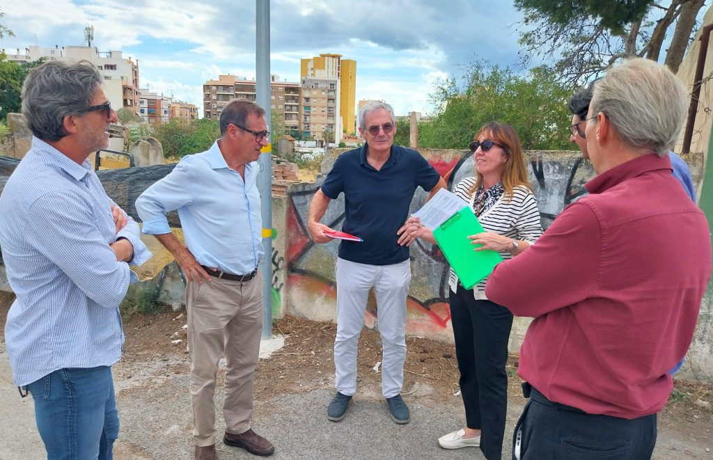 Villajoyosa invierte más de 210.000 euros en renovar el alumbrado de sus caminos rurales con tecnología solar