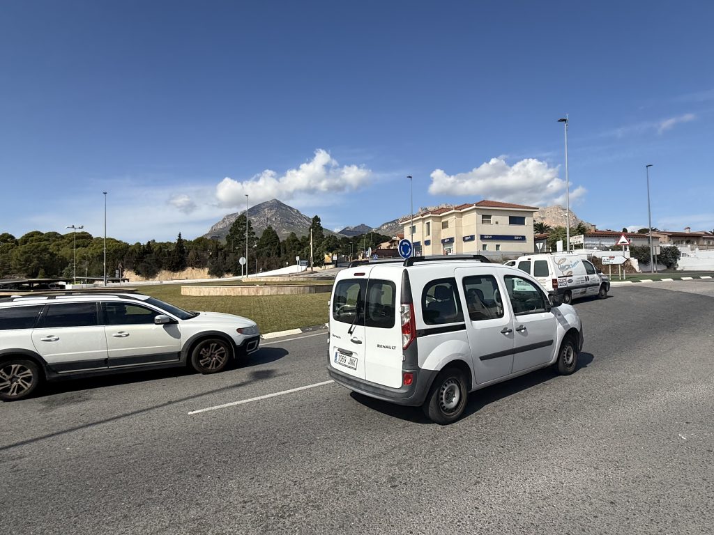 Carretera Nucía-Benidorm: comienzan las obras de reasfaltado