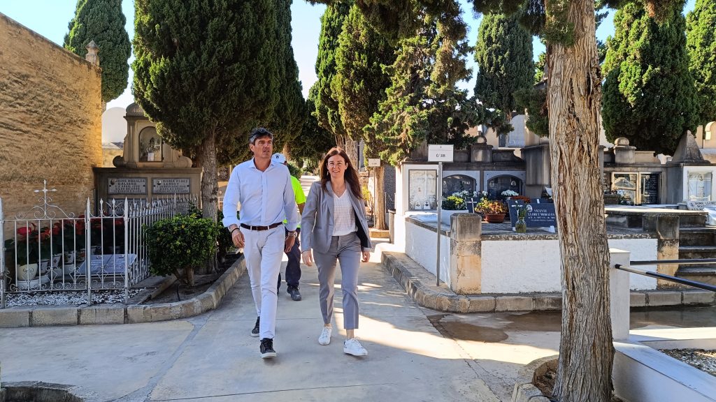 Villajoyosa amplía el horario de su cementerio y programa una misa especial para la festividad de Tots Sants