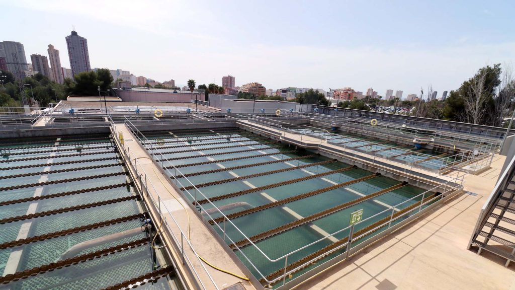 El Consorcio de Aguas de la Marina Baixa garantiza el suministro tras el incendio de la subestación del Algar